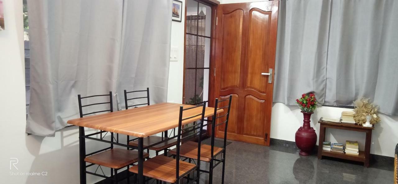 Hotel Bethel Residency à Kochi Extérieur photo